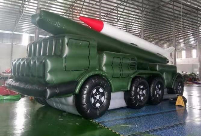 临川军事导弹车